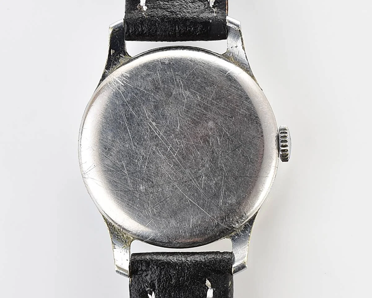 Vintage Soviet mechanical Pobeda watch, 2MChZ from the 1950s