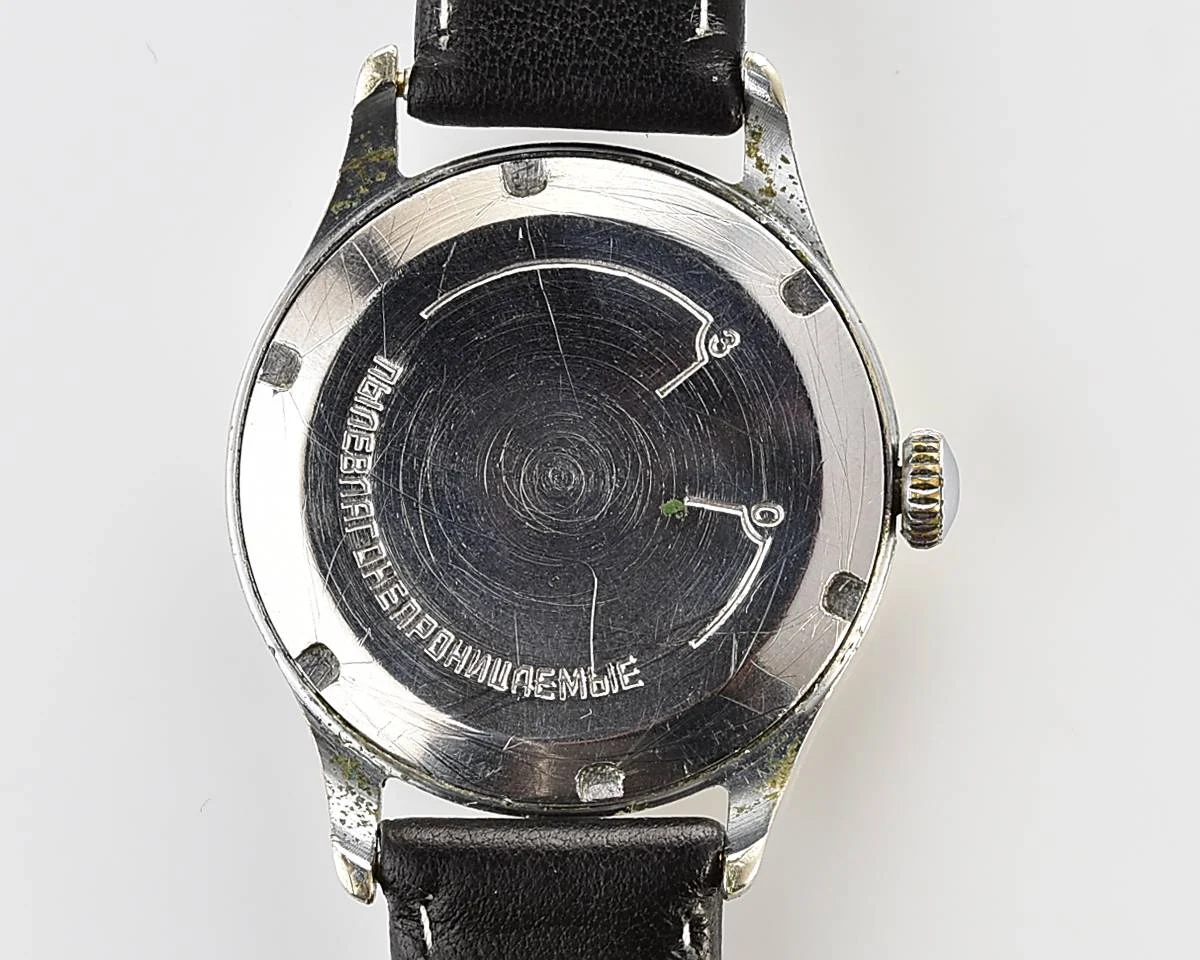Rare! Vintage Soviet Saturn mechanical watch from the 1950s