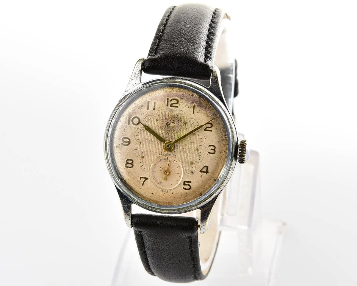 Rare! Vintage Soviet Saturn mechanical watch from the 1950s