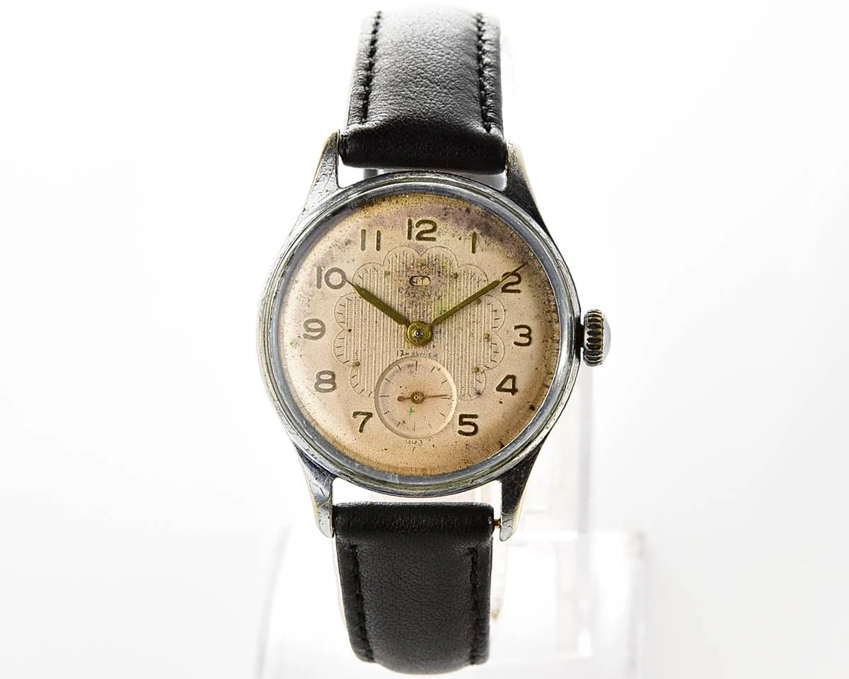 Rare! Vintage Soviet Saturn mechanical watch from the 1950s