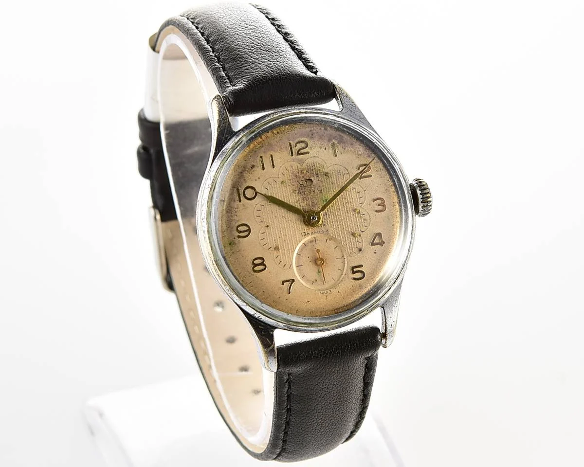Rare! Vintage Soviet Saturn mechanical watch from the 1950s