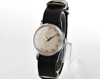 Soviet Raketa Baltica vintage mechanical watch with NATO Commander genuine leather strap!