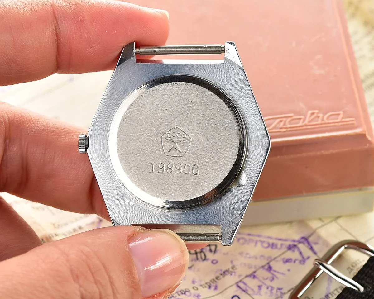 TIME CAPSULE: Soviet Slava with quartz movement – New Old Stock (NOS)!