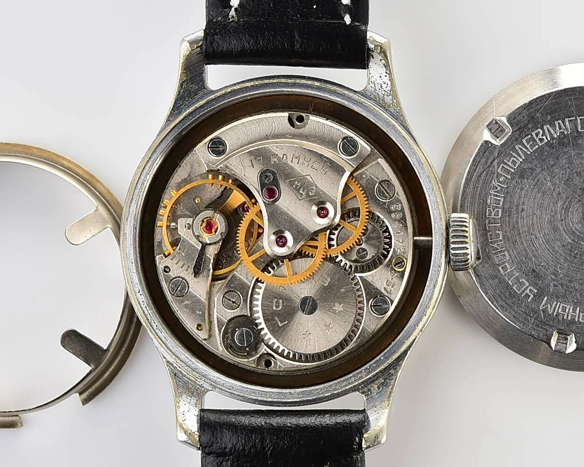 Vintage Soviet Sportivnie mechanical watch, 3rd quarter of 1957!