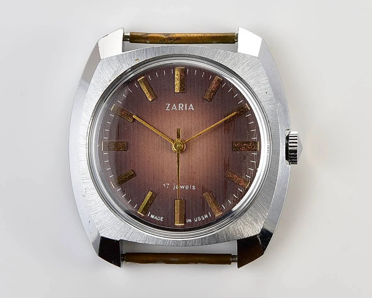 Vintage Zaria Soviet mechanical wristwatch