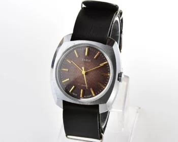 Vintage Zaria Soviet mechanical wristwatch