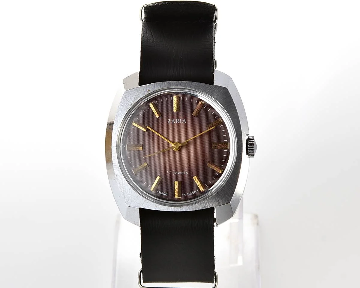 Vintage Zaria Soviet mechanical wristwatch