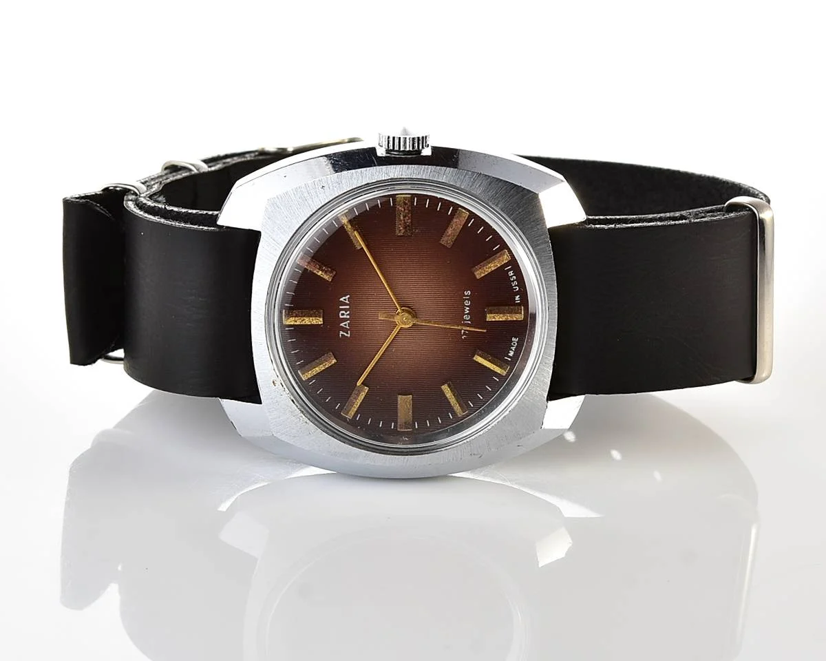 Vintage Zaria Soviet mechanical wristwatch