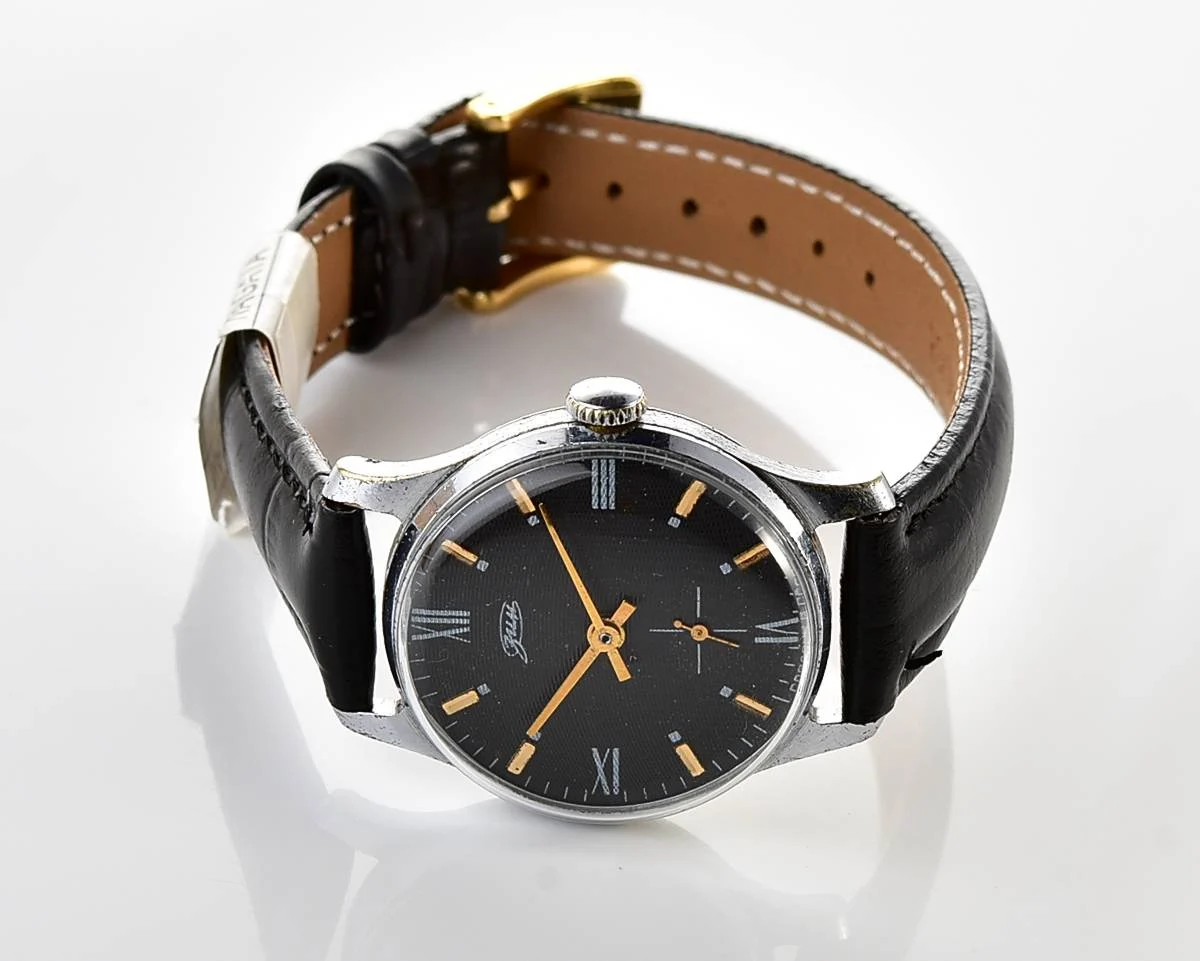 Excellent vintage Soviet ZiM mechanical watch