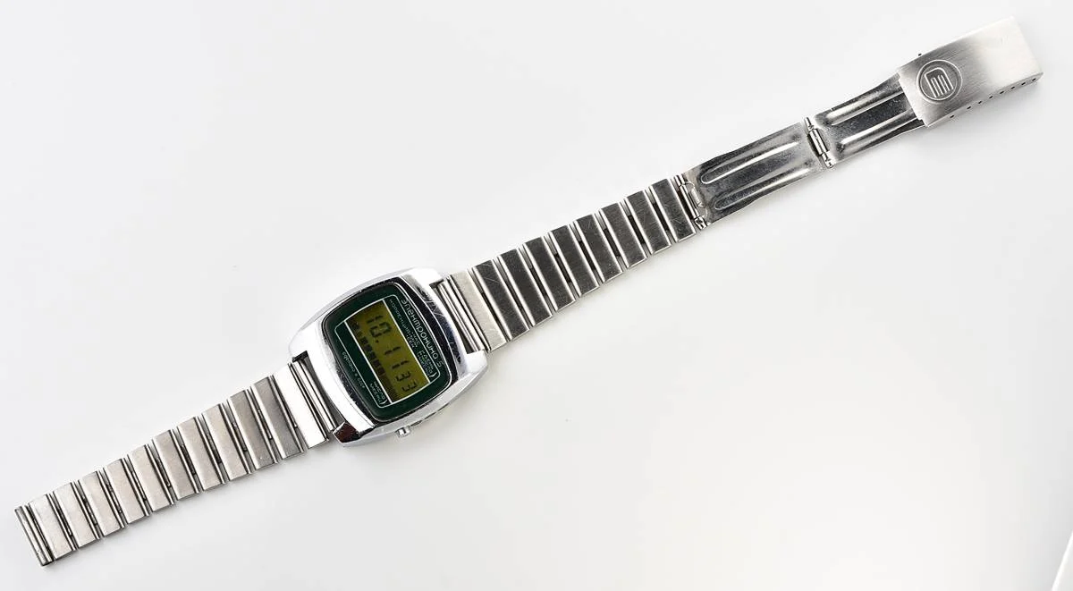 Large vintage USSR digital watch Electronika 5