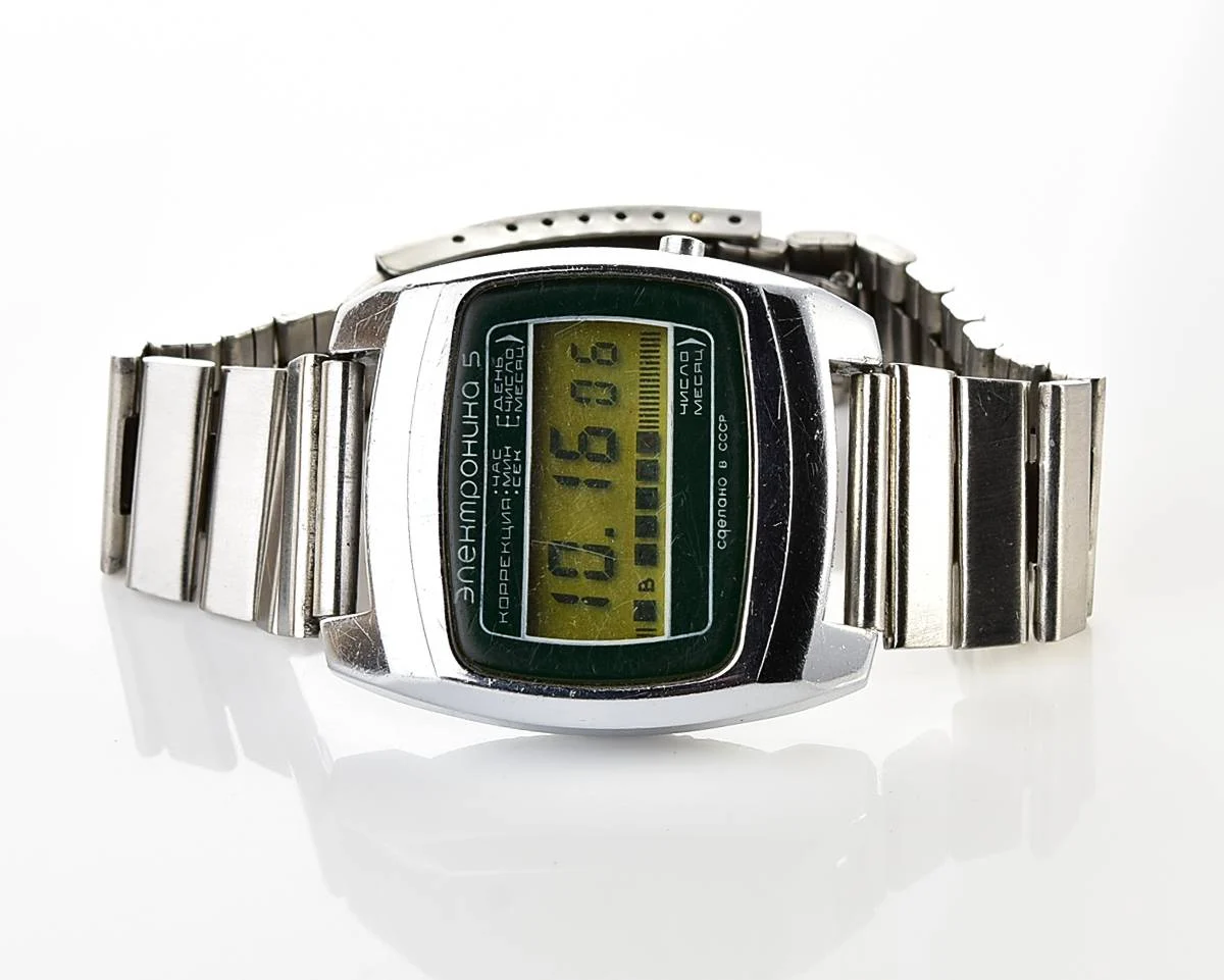 Large vintage USSR digital watch Electronika 5