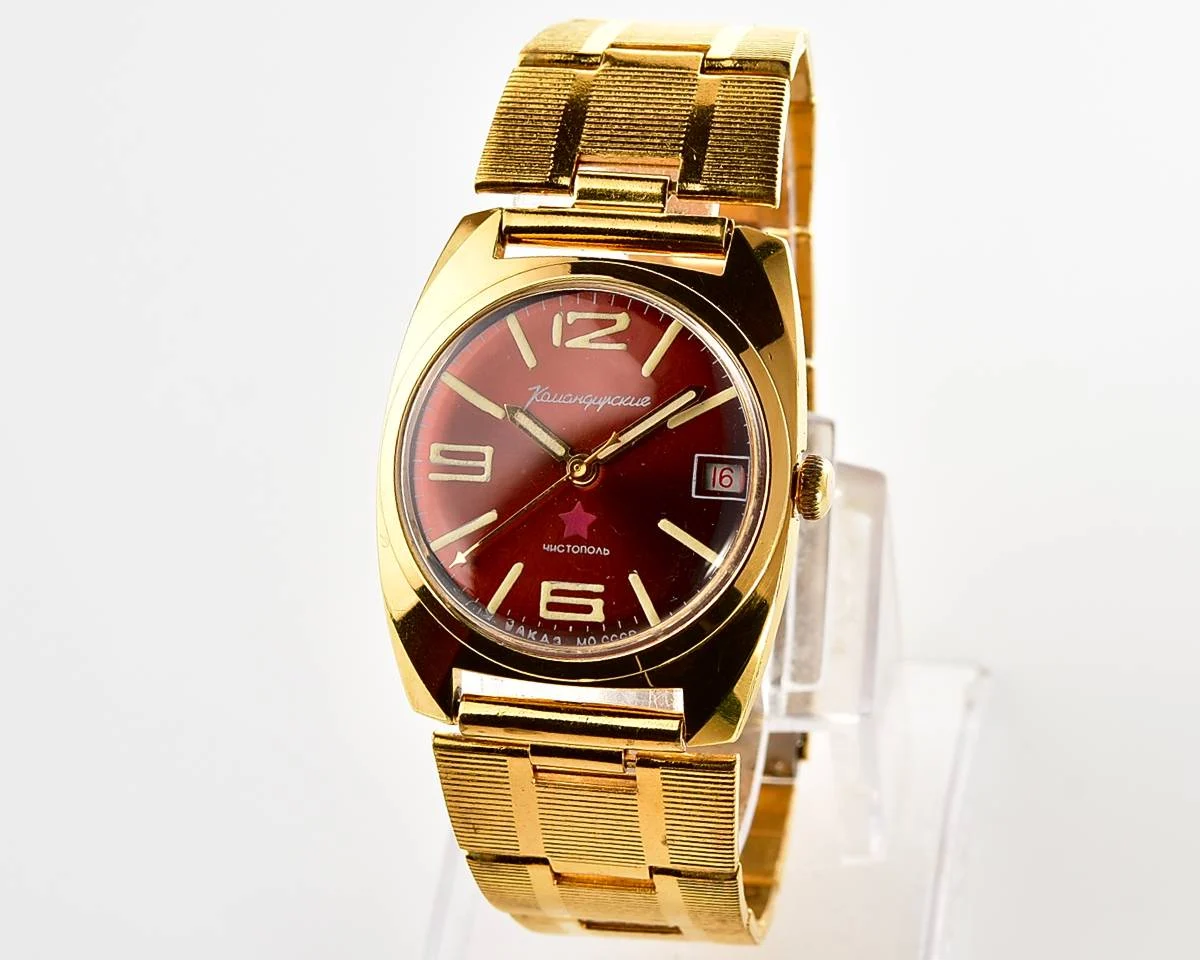 Excellent Soviet gold-plated Vostok Komandirskie mechanical watch - Zakaz MO CCCP - with engraved back!