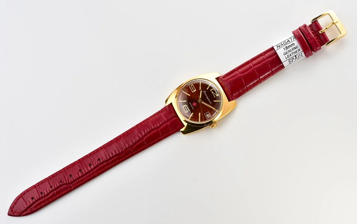 Soviet gold-plated Vostok Komandirskie mechanical watch, Zakaz MO CCCP, with engraved back!