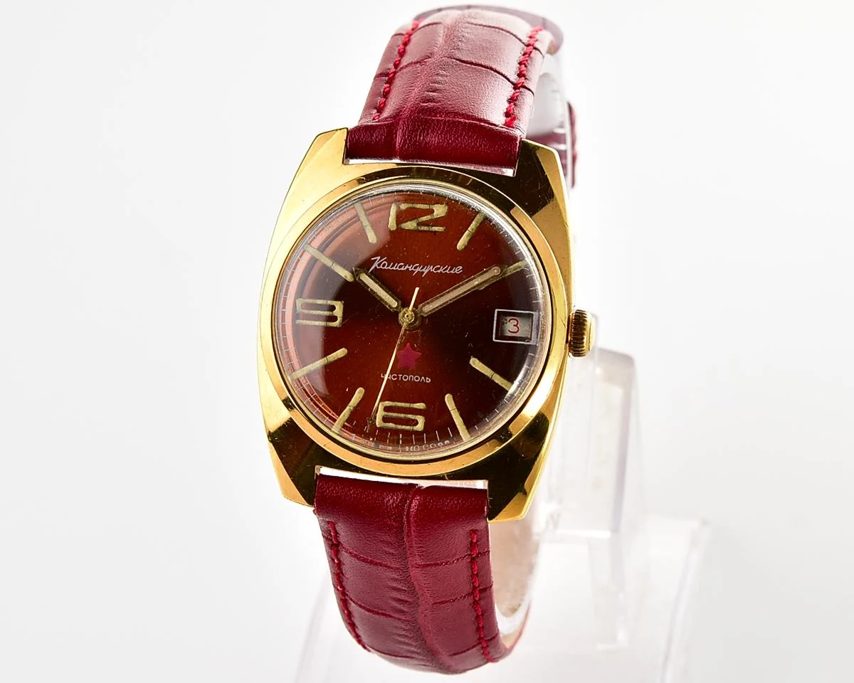 Soviet gold-plated Vostok Komandirskie mechanical watch, Zakaz MO CCCP, with engraved back!