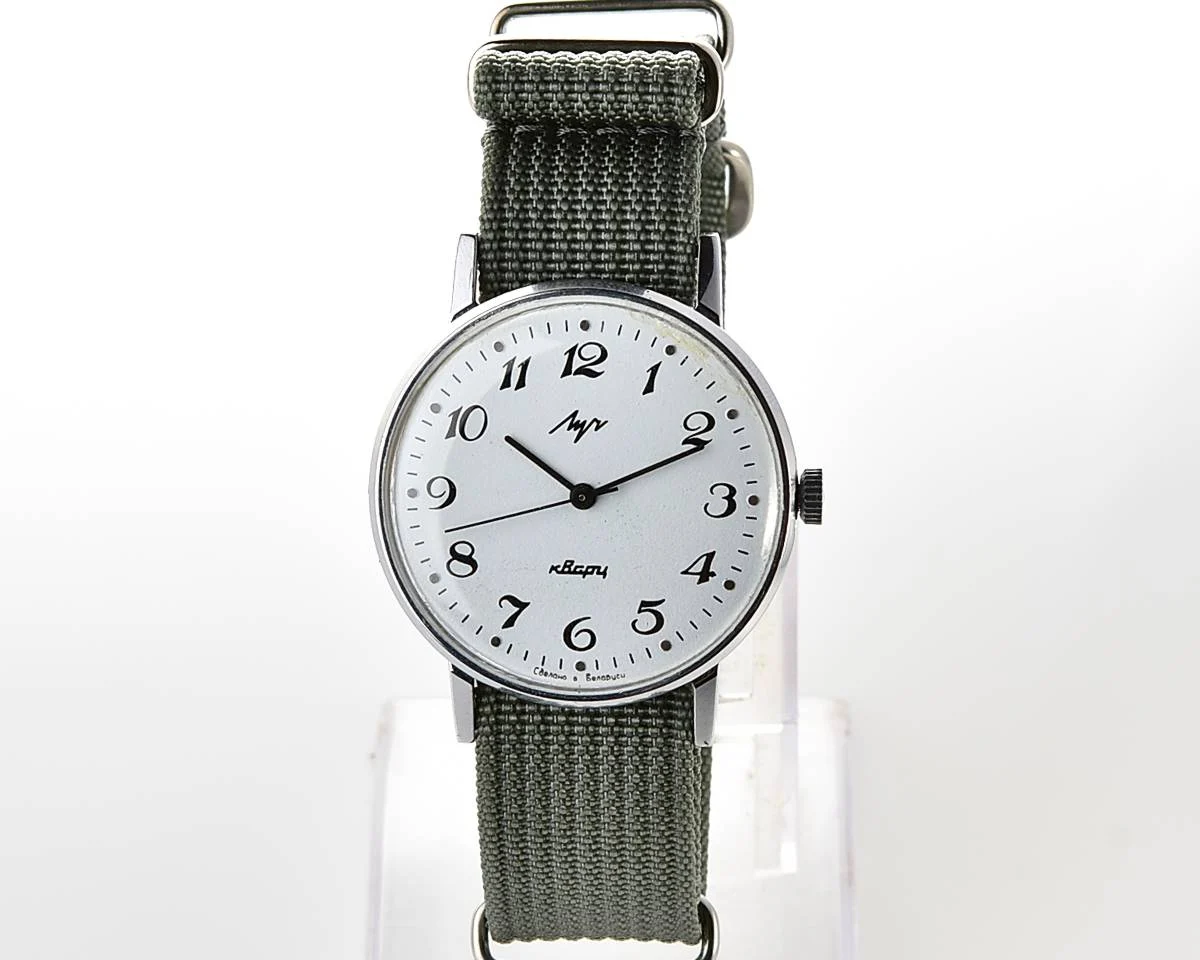 Wrist watch Luch with quartz movement