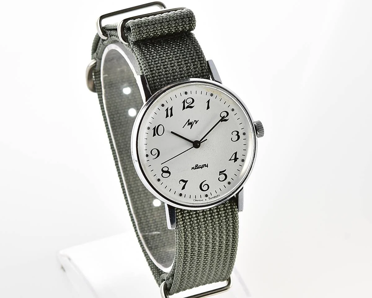 Wrist watch Luch with quartz movement
