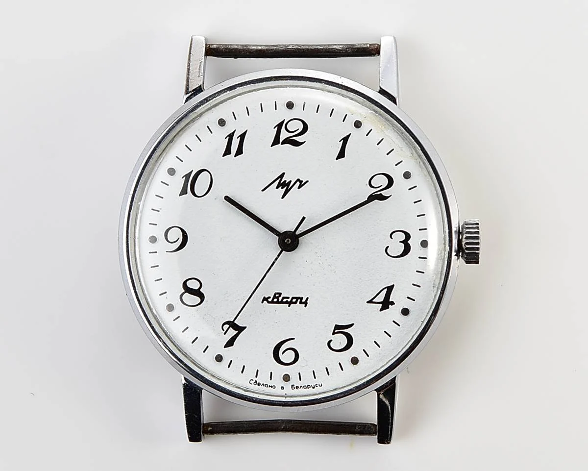 Wrist watch Luch with quartz movement
