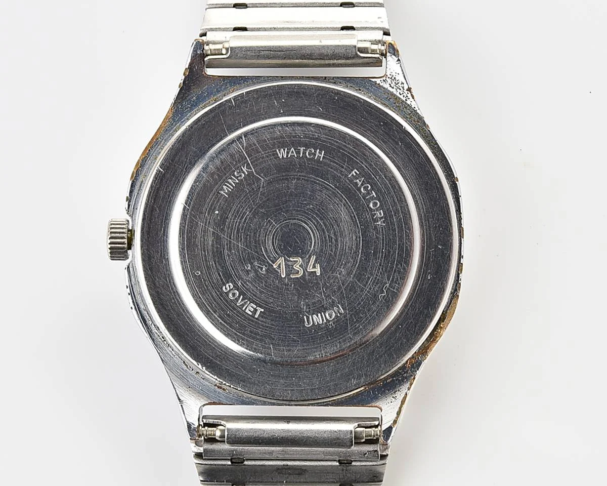 Soviet Luch wrist watch with quartz movement - USA & USSR friendship