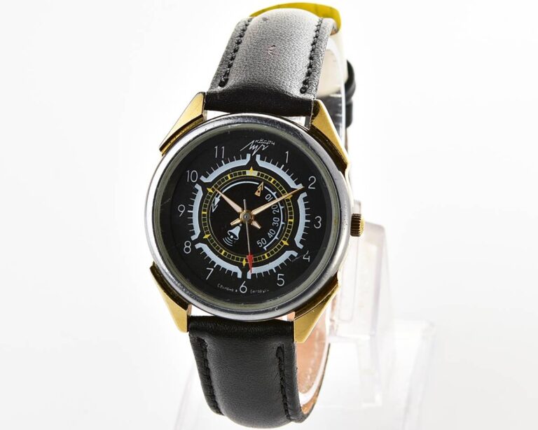 Wrist watch LUCH with automatic quartz movement and alarm function