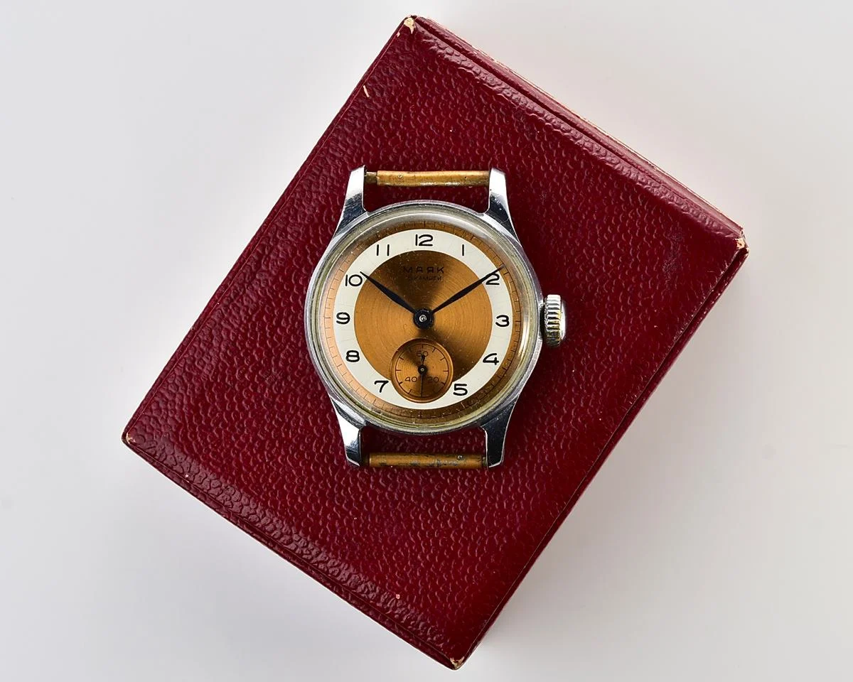Excellent vintage Soviet Mayak mechanical watch, the 3rd quarter of 1955!