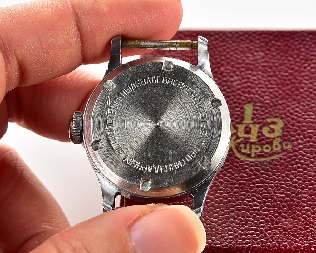 Excellent vintage Soviet Mayak mechanical watch, the 3rd quarter of 1955!