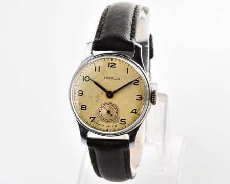Vintage soviet mechanical POBEDA watch, 2MChZ from the 3rd quarter 1956