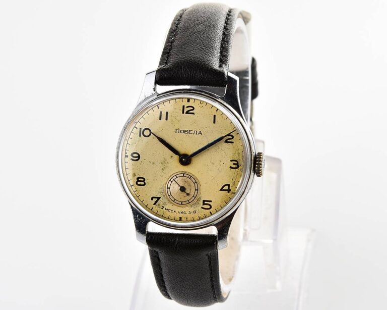 Vintage soviet mechanical POBEDA watch, 2MChZ from the 3rd quarter 1956