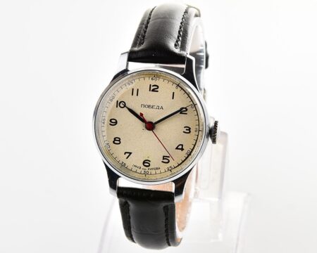 Excellent vintage POBEDA watch with central seconds hand and diamond shaped crown!