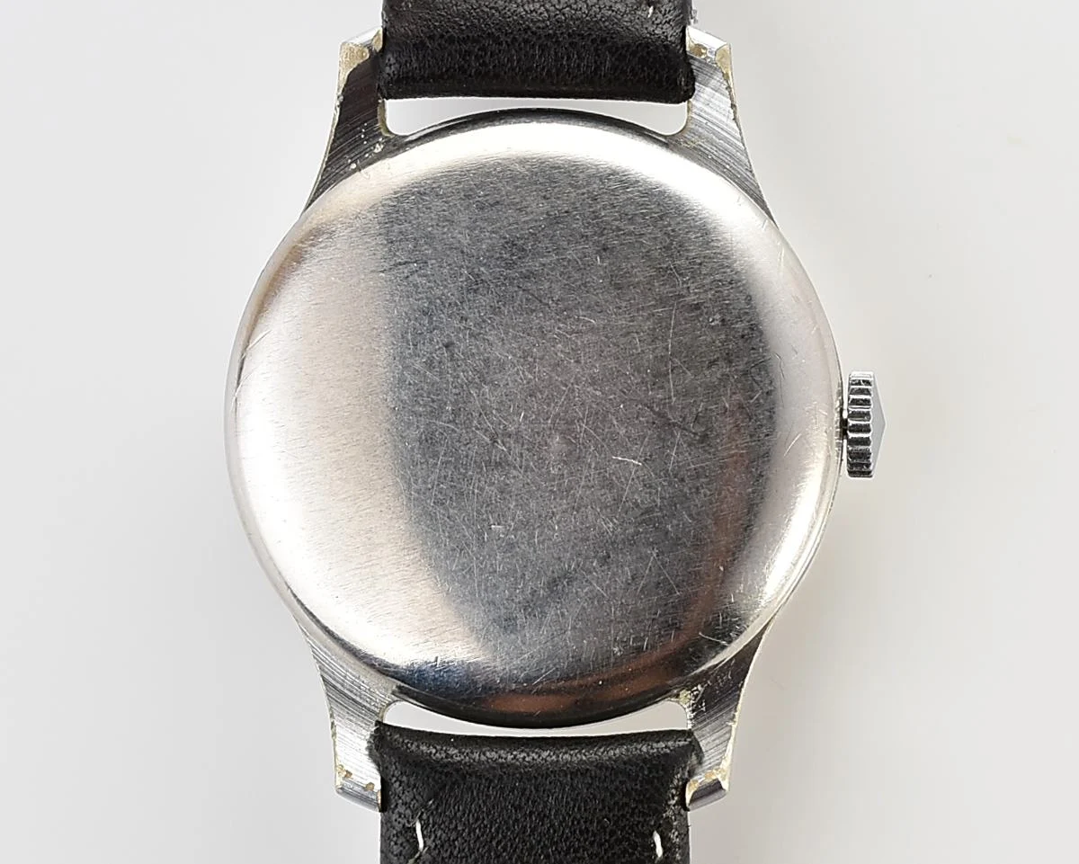 Vintage Soviet Pobeda watch with central second hand, 1MChZ, from the 1950s