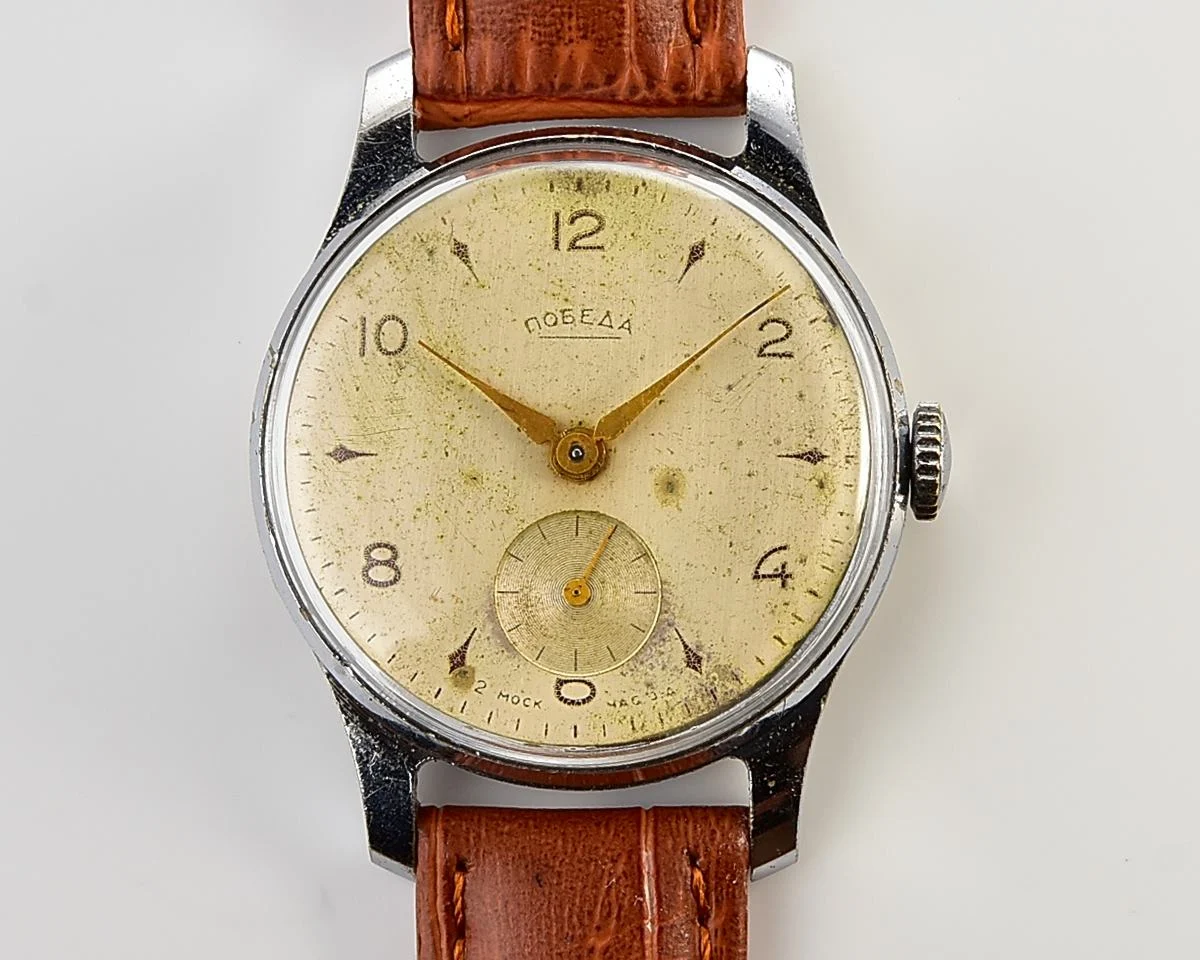 Vintage Soviet mechanical Pobeda watch, 2MChZ from the 4th quarter 1957