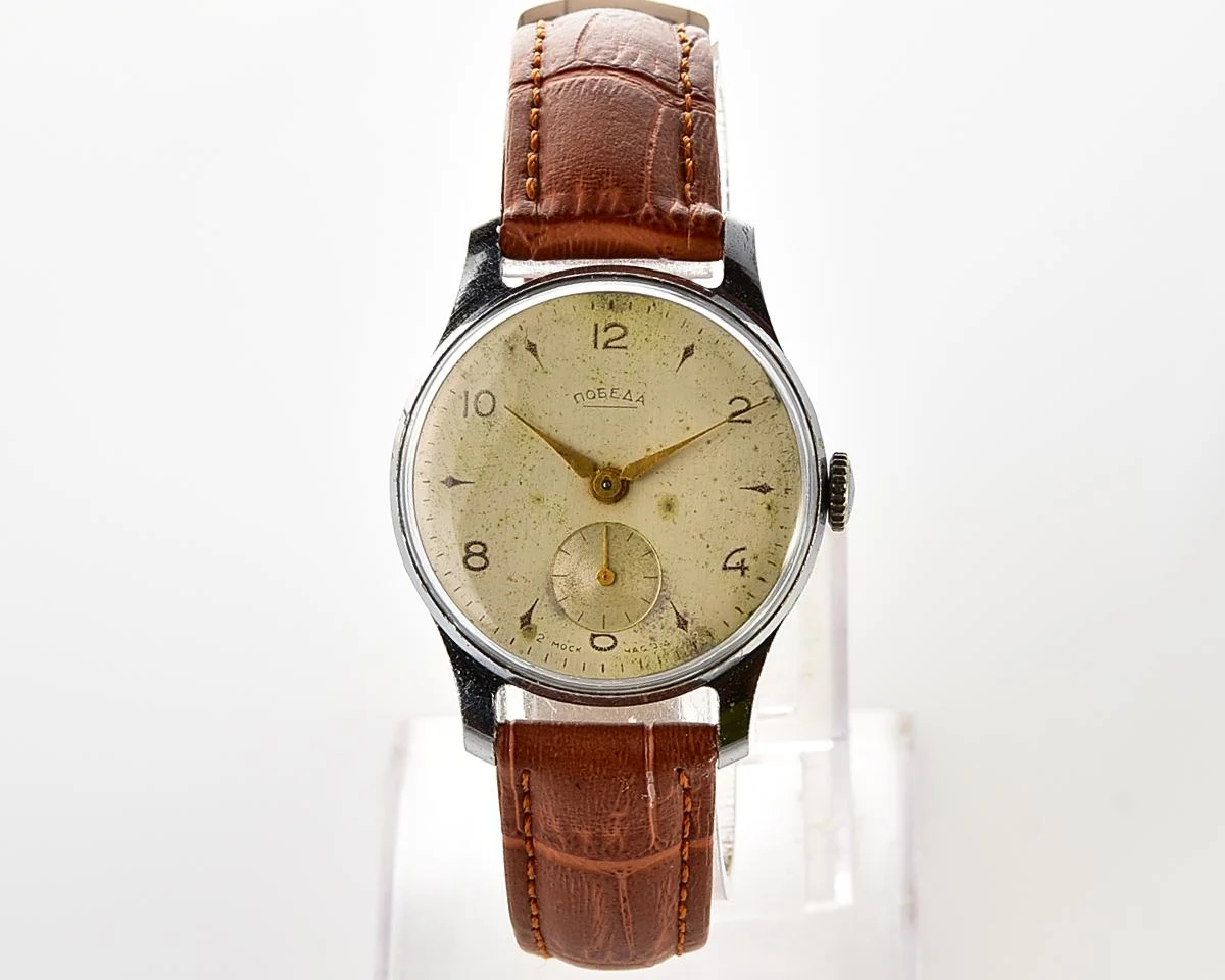 Vintage Soviet mechanical Pobeda watch, 2MChZ from the 4th quarter 1957