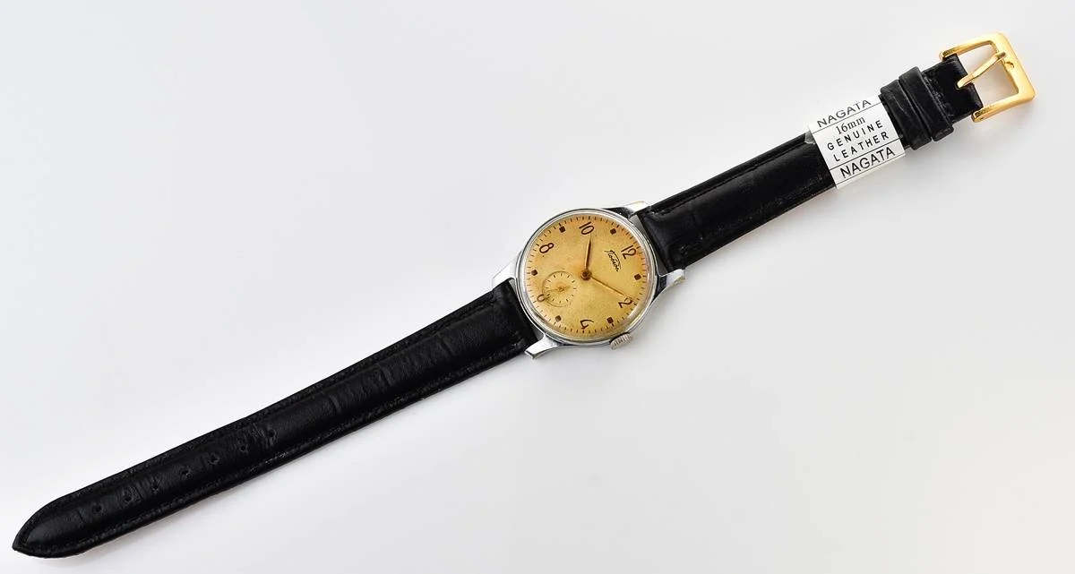 Vintage Soviet mechanical Pobeda watch, ChChZ, the 4th quarter of 1956
