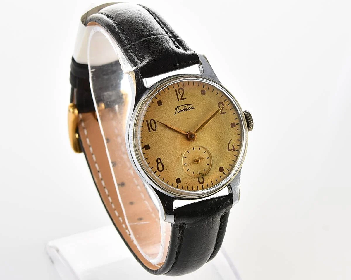 Vintage Soviet mechanical Pobeda watch, ChChZ, the 4th quarter of 1956