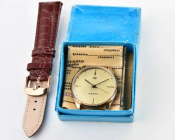 TIME CAPSULE: Vintage Soviet Raketa quartz watch, New Old Stock (NOS)!