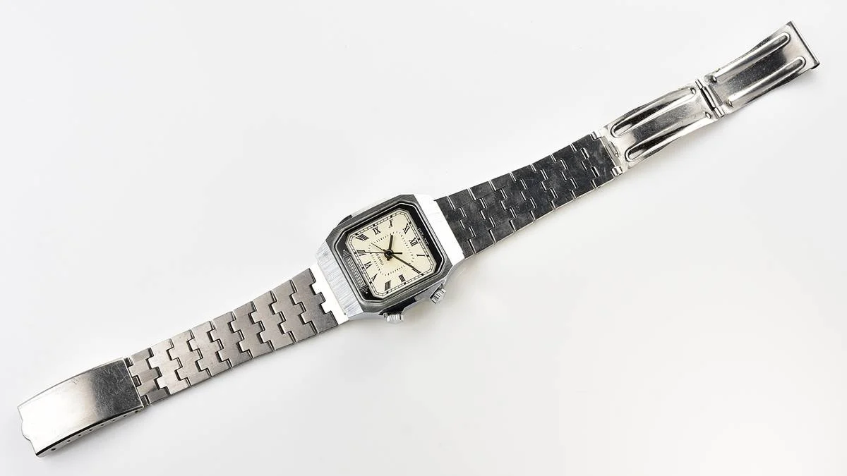 Excellent Soviet Poljot mechanical watch with alarm clock function
