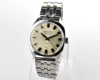 Soviet Raketa-Exacta vintage mechanical watch with steel bracelet