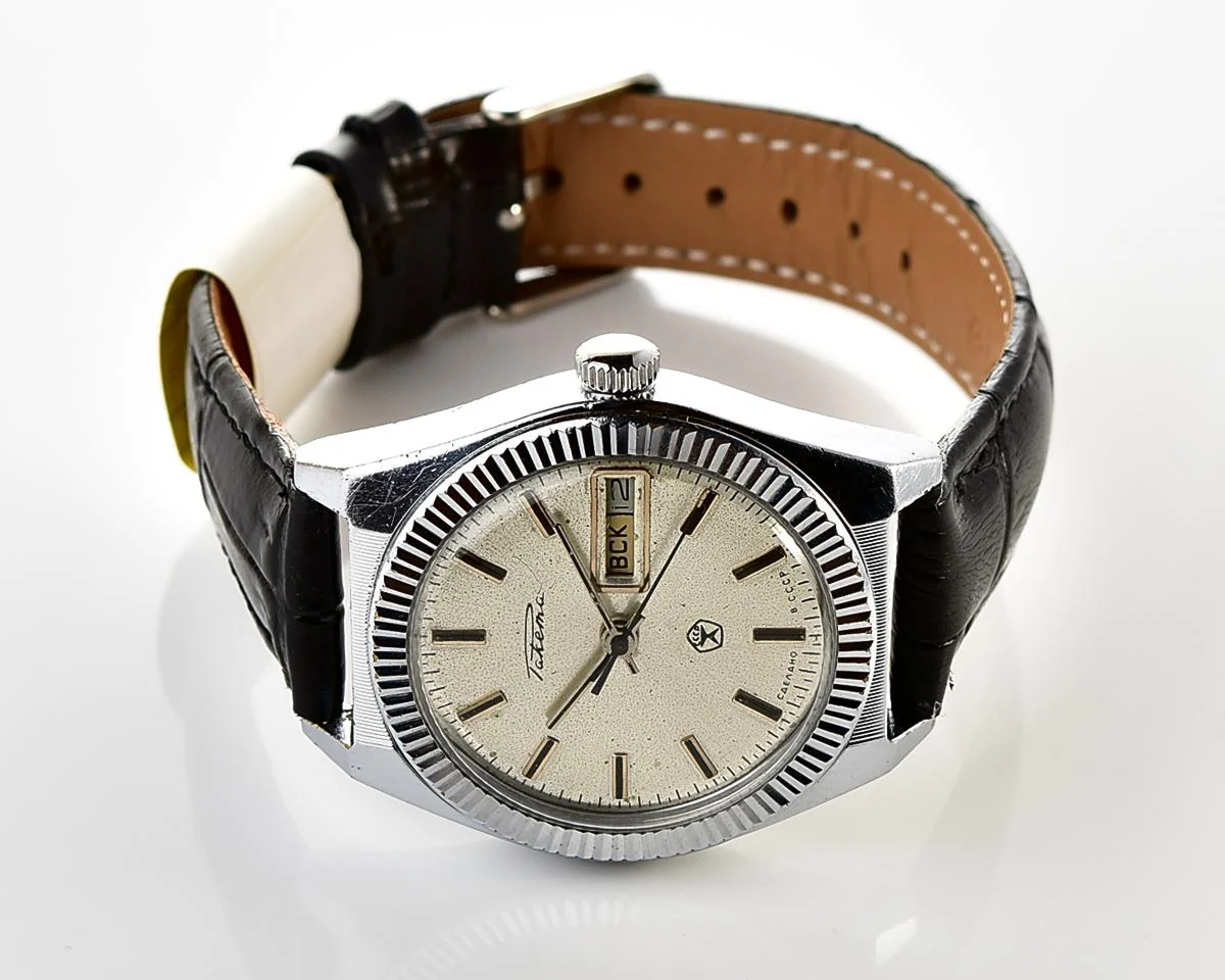 Raketa vintage mechanical wrist watch with double calendar