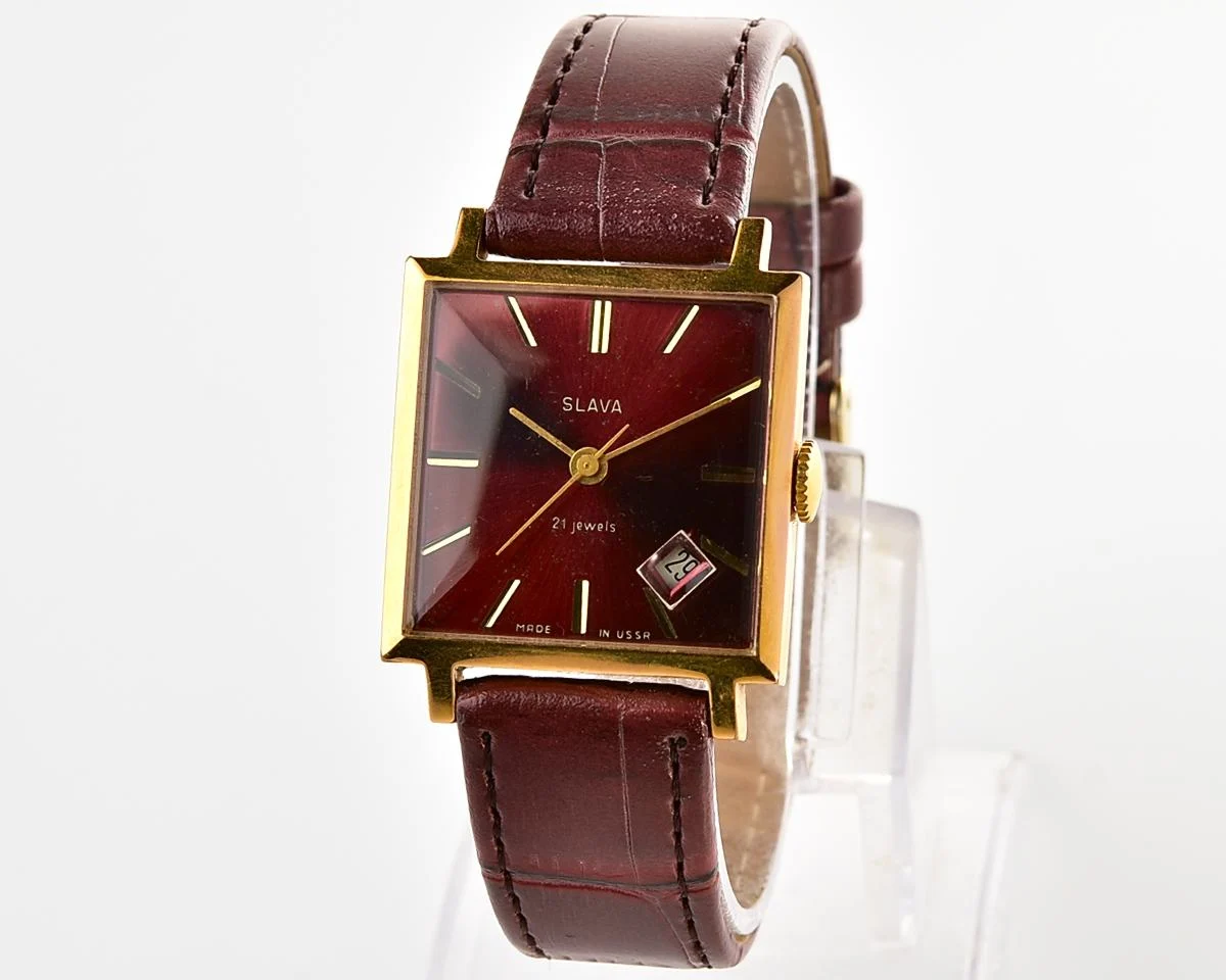 Excellent gold-plated Slava Soviet mechanical vintage watch