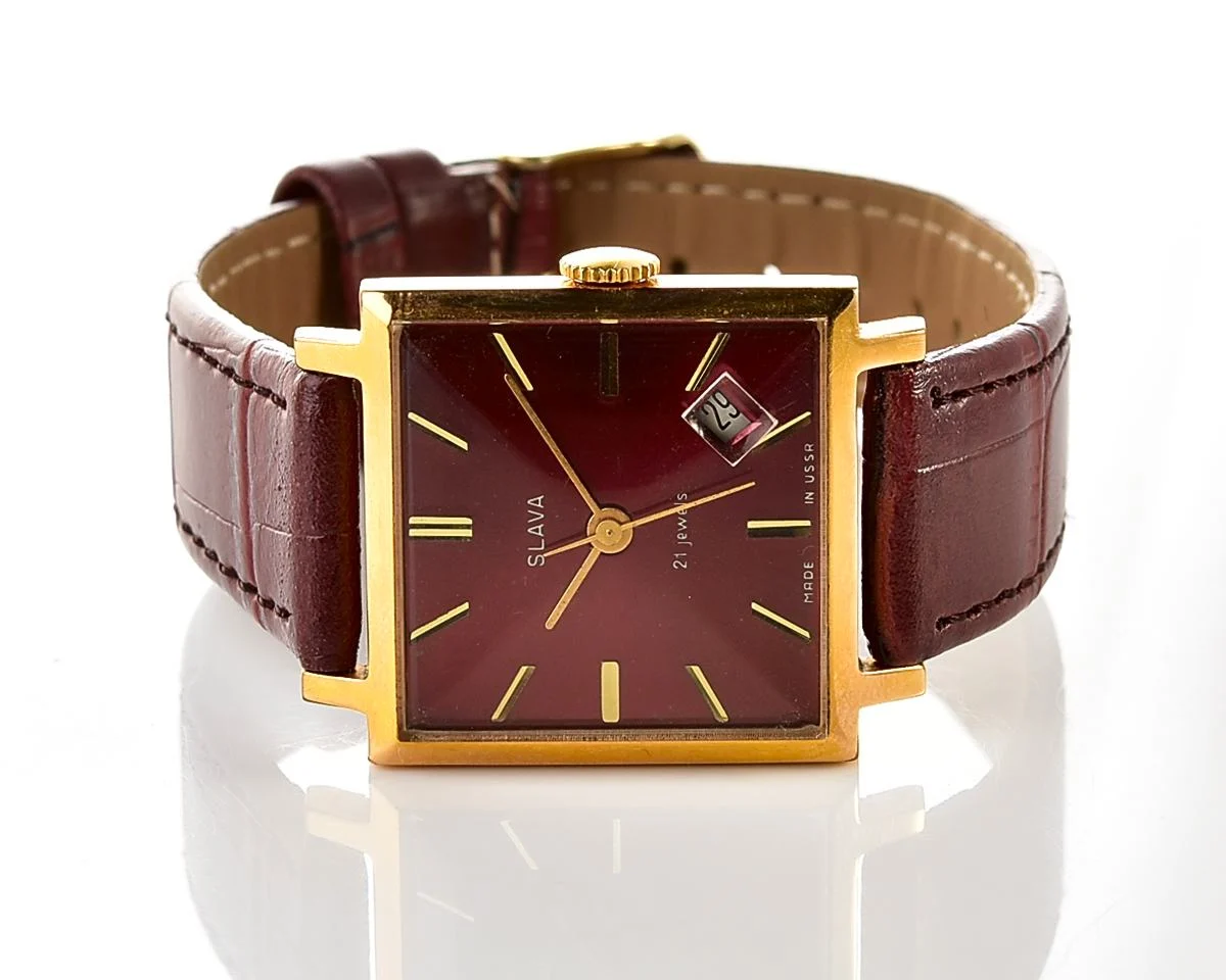 Excellent gold-plated Slava Soviet mechanical vintage watch