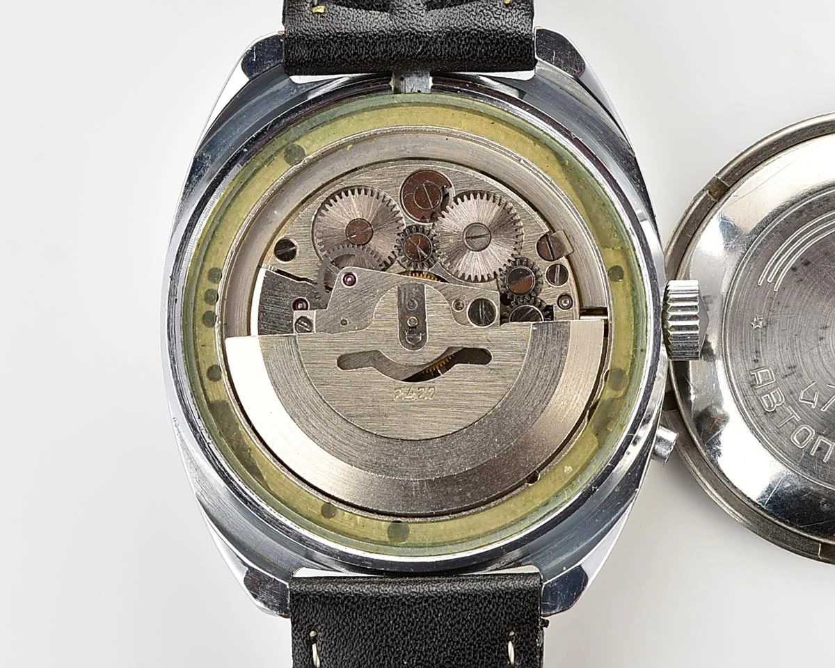 Large Slava Soviet mechanical vintage watch – automatic self winding movement