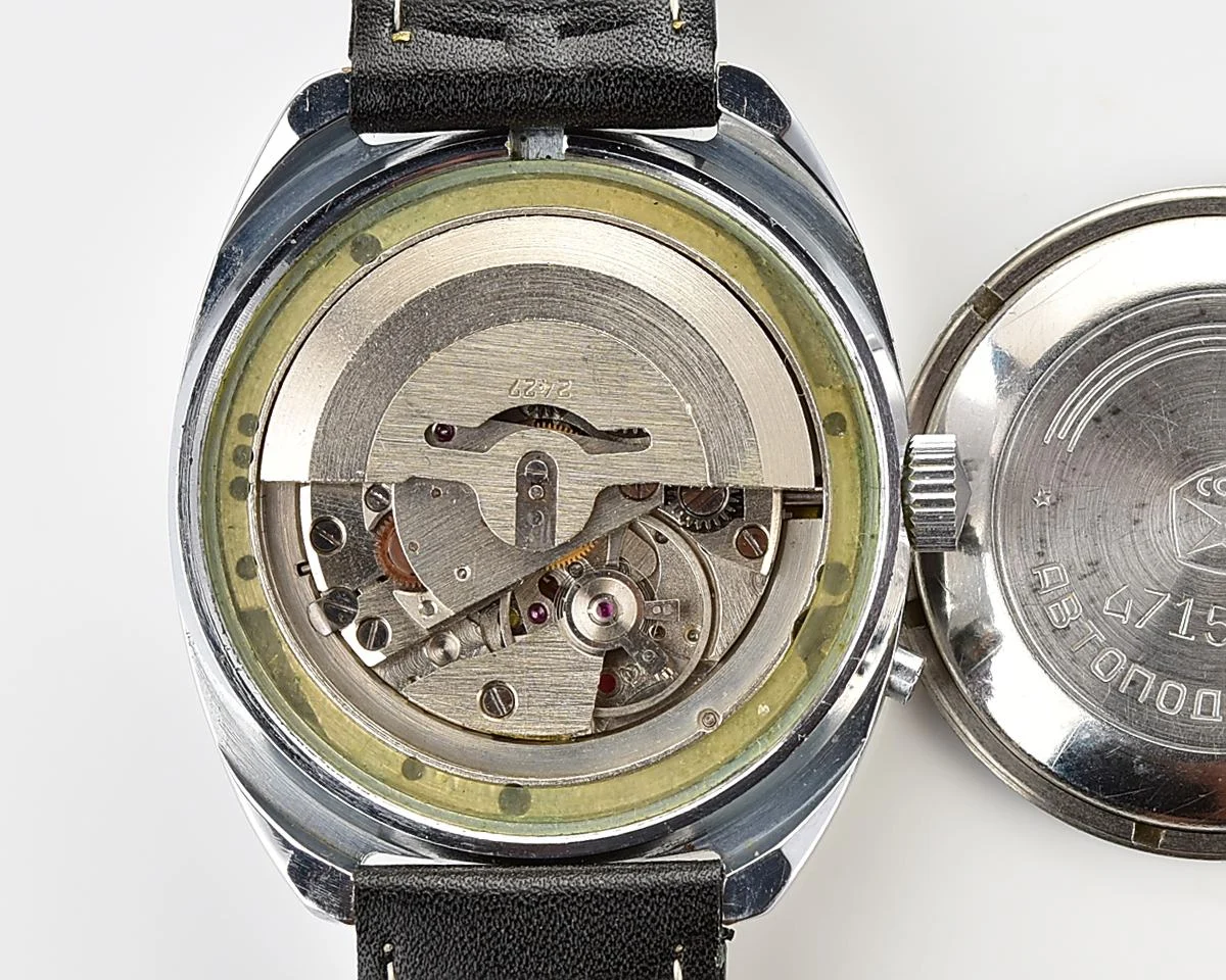 Large Slava Soviet mechanical vintage watch – automatic self winding movement
