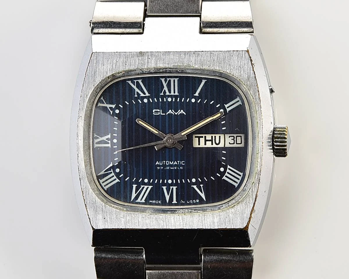 Slava Soviet mechanical vintage watch – automatic self winding movement