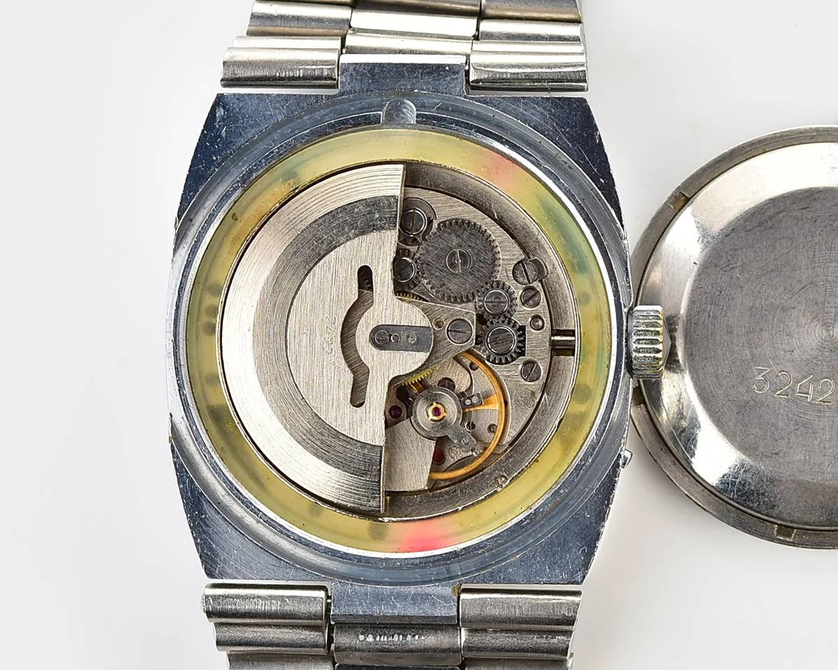 Slava Soviet mechanical vintage watch – automatic self winding movement