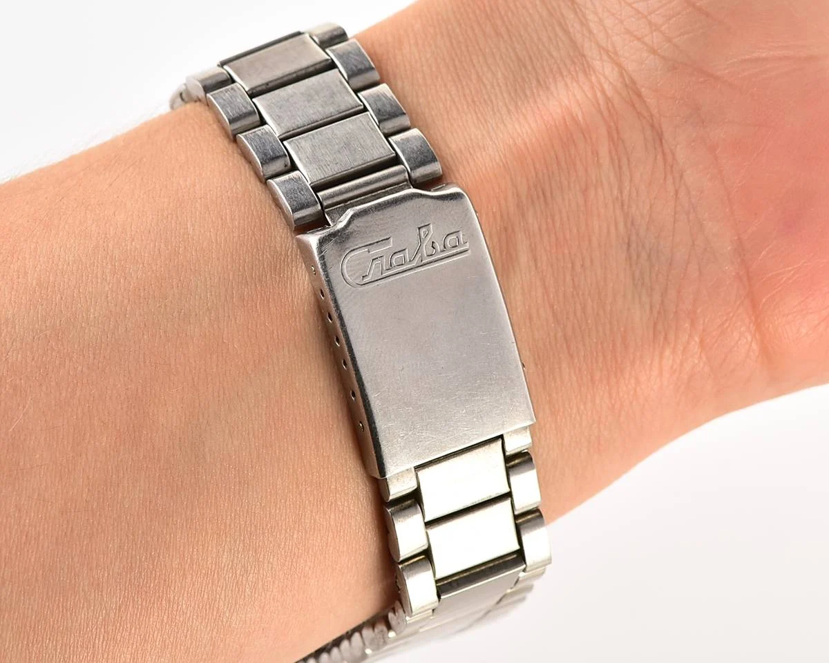 Slava Soviet mechanical vintage watch – automatic self winding movement