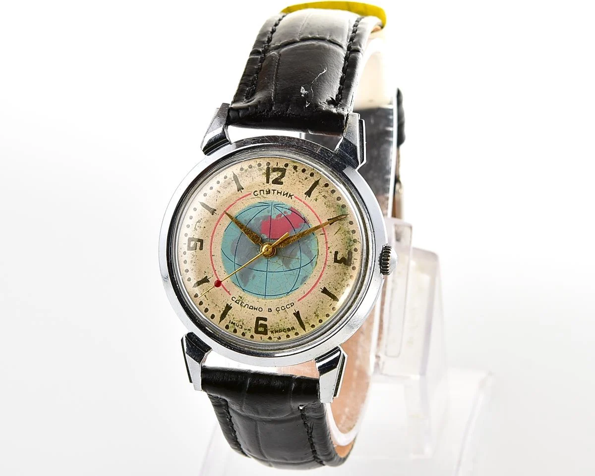 Rare! Sputnik vintage mechanical watch with original dial!