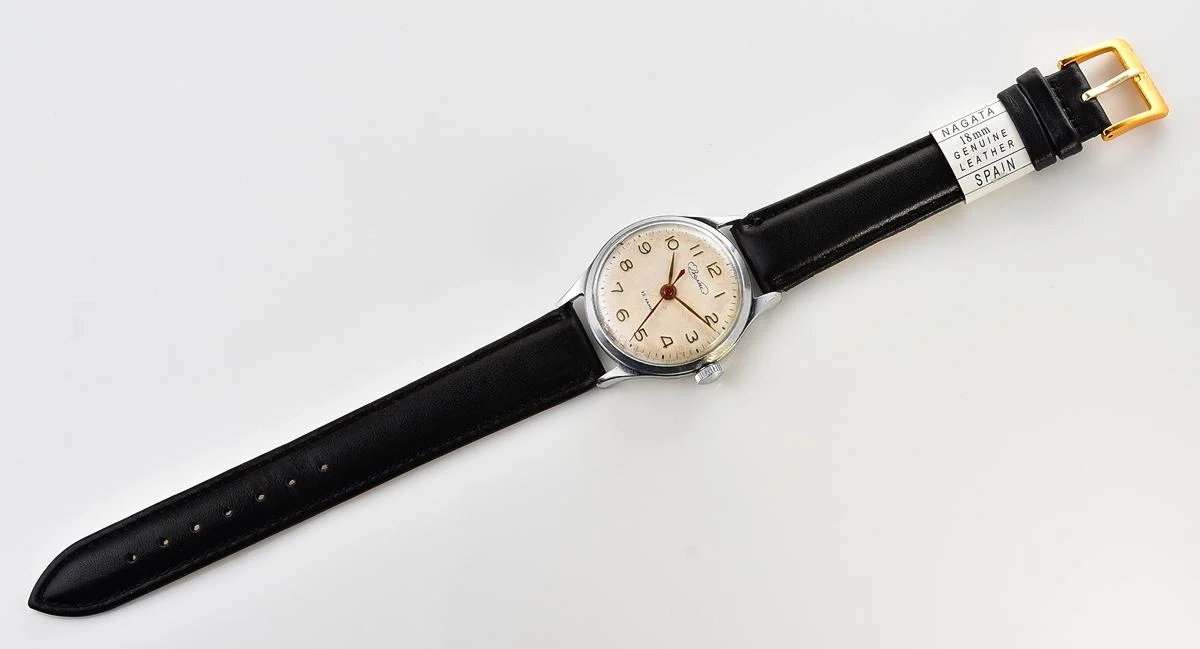 Soviet Volna vintage mechanical watch with precision movement from the 1950s