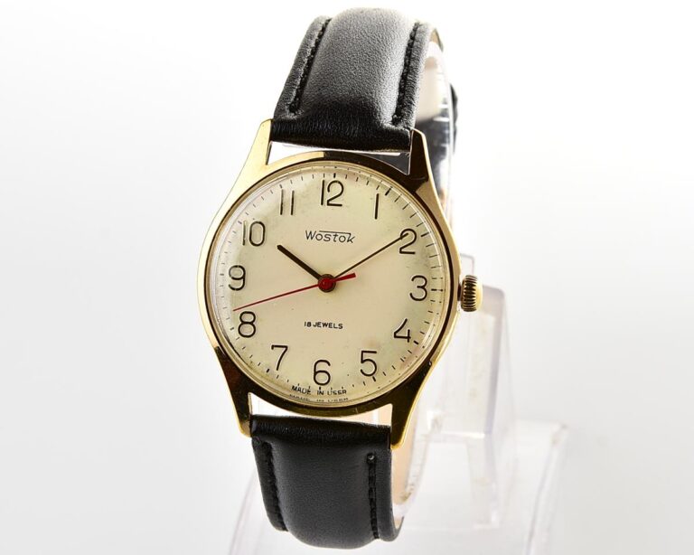 Excellent Vostok mechanical gold-plated wristwatch