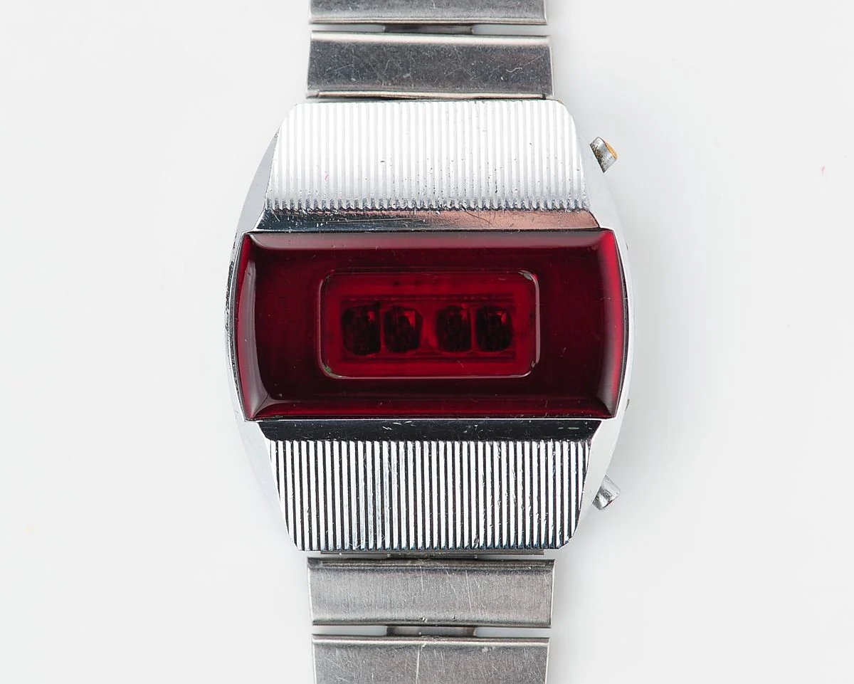 First Red LED Digital Vintage USSR Wrist Watch Electronika E-1 Pulsar!