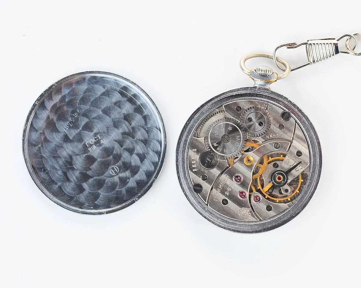 Excellent Molnija open face vintage Soviet pocket watch, 2nd quarter of 1951, Stalin's railway!
