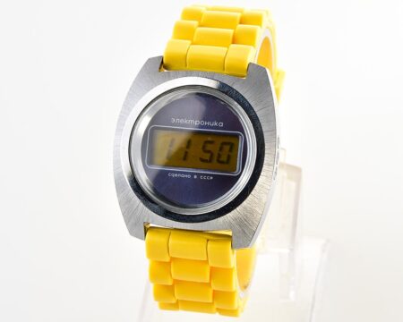 Early soviet USSR digital watch Electronika 5 3049 (B6-02)